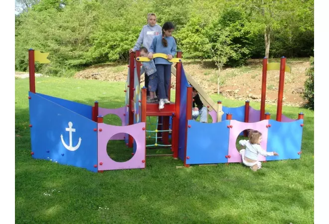 Jeu pour enfants de 3 à 8 ans extérieur le bateau