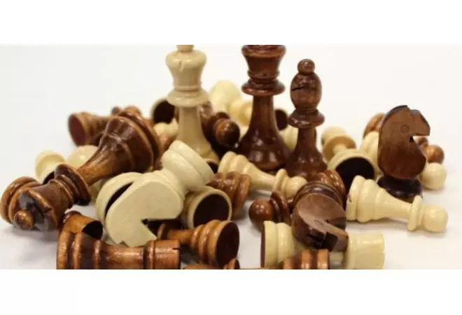Lot de pIèces d'échecs