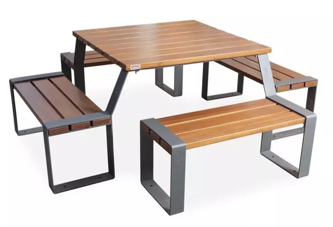 Table pique-nique en bois carrée Design