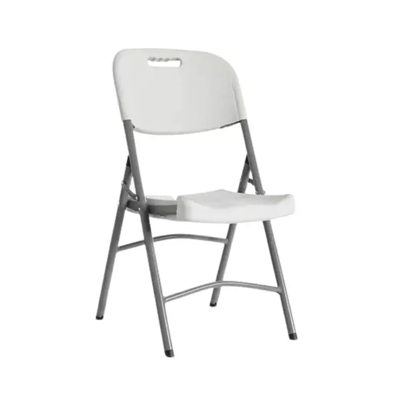 Chaises pliantes en polypro blanche