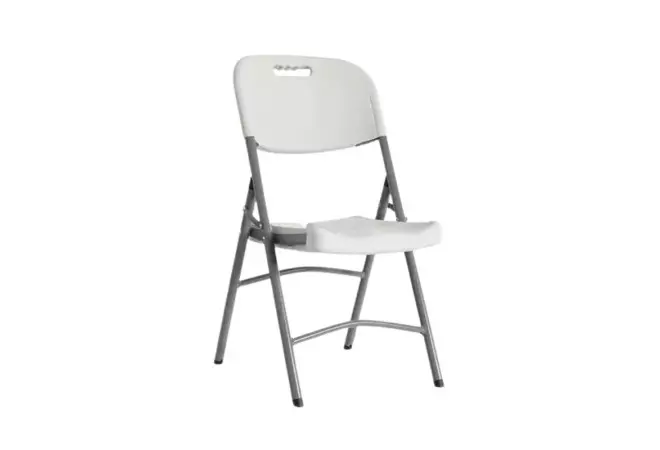Chaises pliantes en polypro blanche