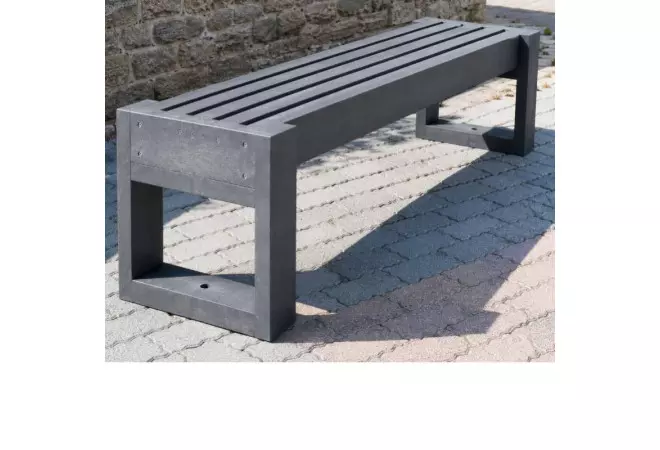 Banquette publique en plastique recyclé