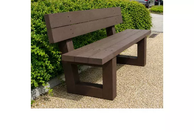 Banc public en plastique recyclé