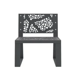 fauteuil de ville en métal avec motif découpé au laser vue de face