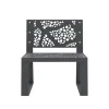 fauteuil de ville en métal avec motif découpé au laser vue de face