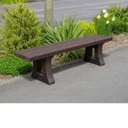 Banquette extérieure en plastique recyclé