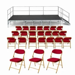 Lot chaises pliantes en velours rouge et podium de spectacle