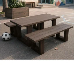 Table picnic enfants en plastique recyclé