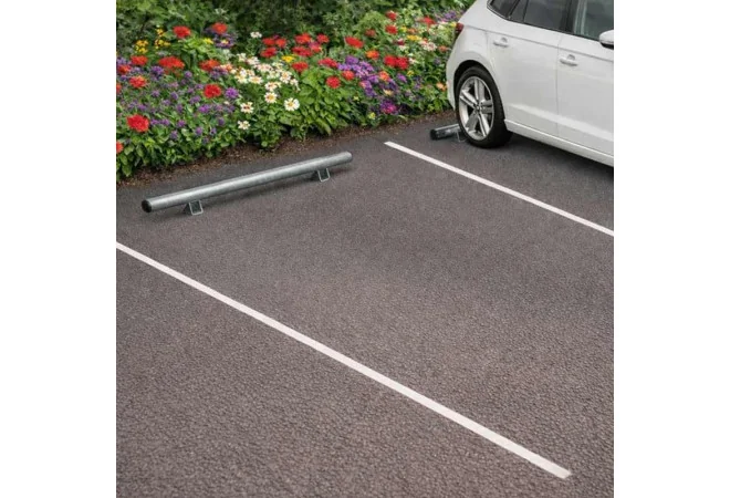 Butée de parking droite diamètre 60mm galvanisé dans un parking