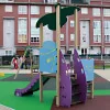 Toboggan aire de jeux en extérieur