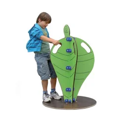 Tourniquet jeux extérieurs avec un enfant