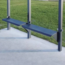 Banc Conviviale® Procity installé sous un abri bus