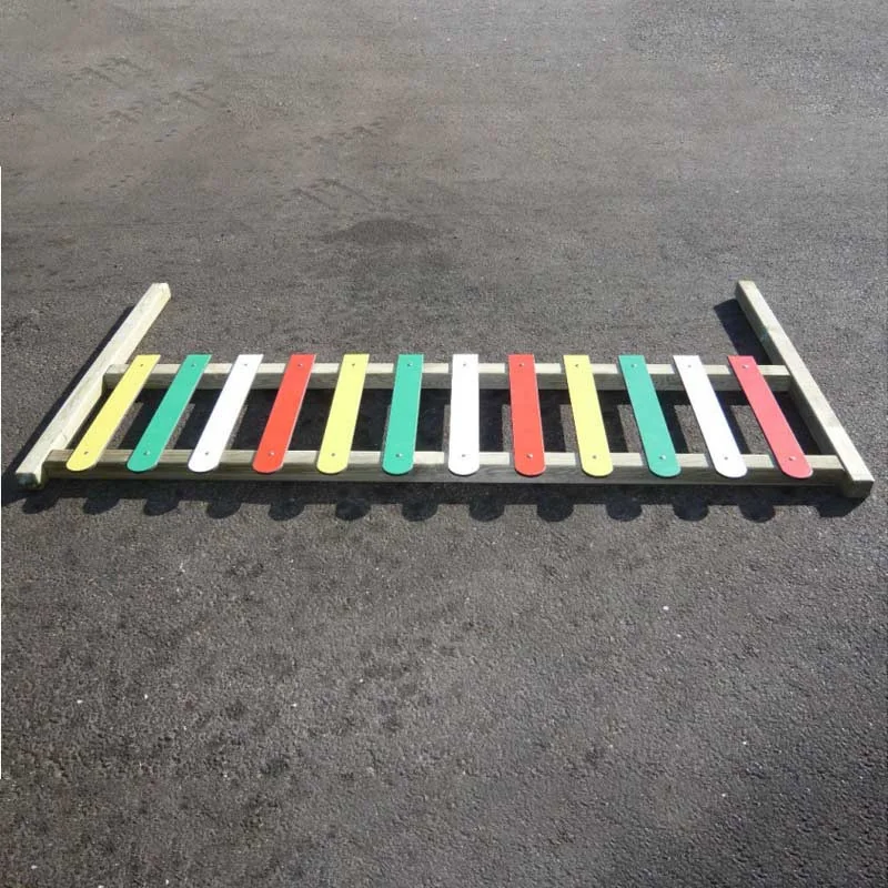 Clôture multicolore pour aire de jeux vue d'ensemble