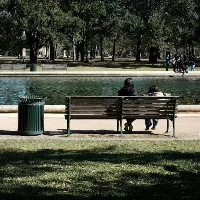 Mobilier urbain : comment aménager une ville accueillante ?