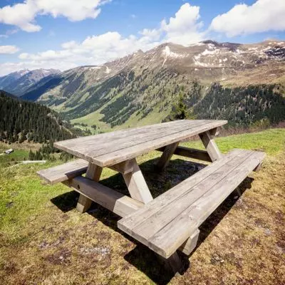Top 5 des meilleures tables de pique-nique pour collectivités